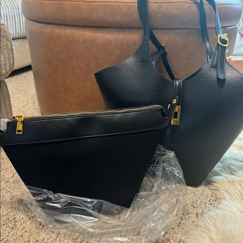 Miztique Black leather tote bag with gold hardware. Compartment bag.